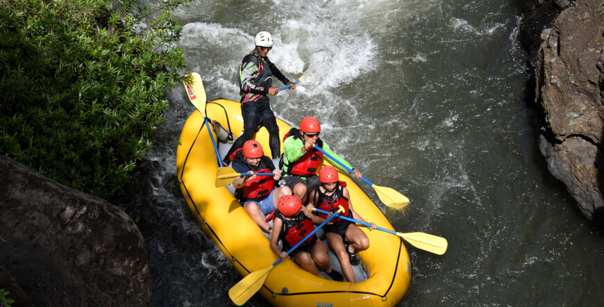 LA FORTUNA ⇆ SAMARA Whitewater Rafting on the Tenorio River