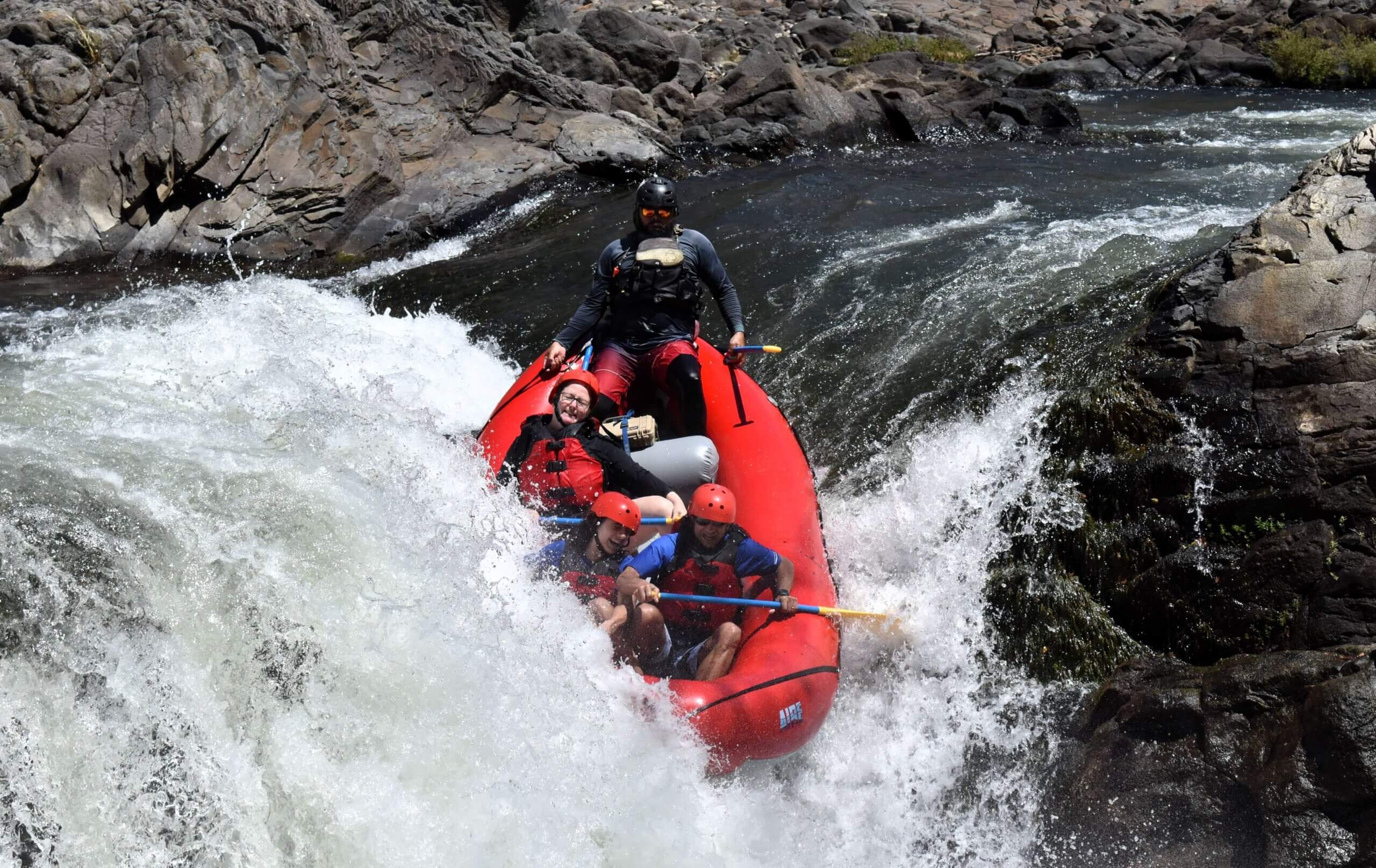 SAMARA ⇆ LIBERIA With Whitewater Rafting on the Tenorio River